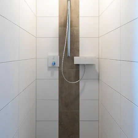 Haffhaus 1, Ferienwohnung V Lägenhet Zirchow