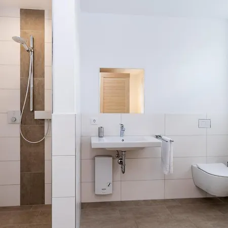 Lägenhet Haffhaus 1, Ferienwohnung V Zirchow